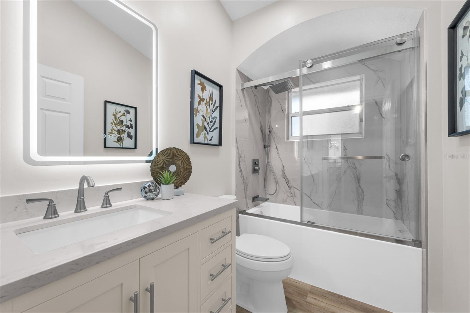 Image 33 of 50 For 845 Coach Lamp Court