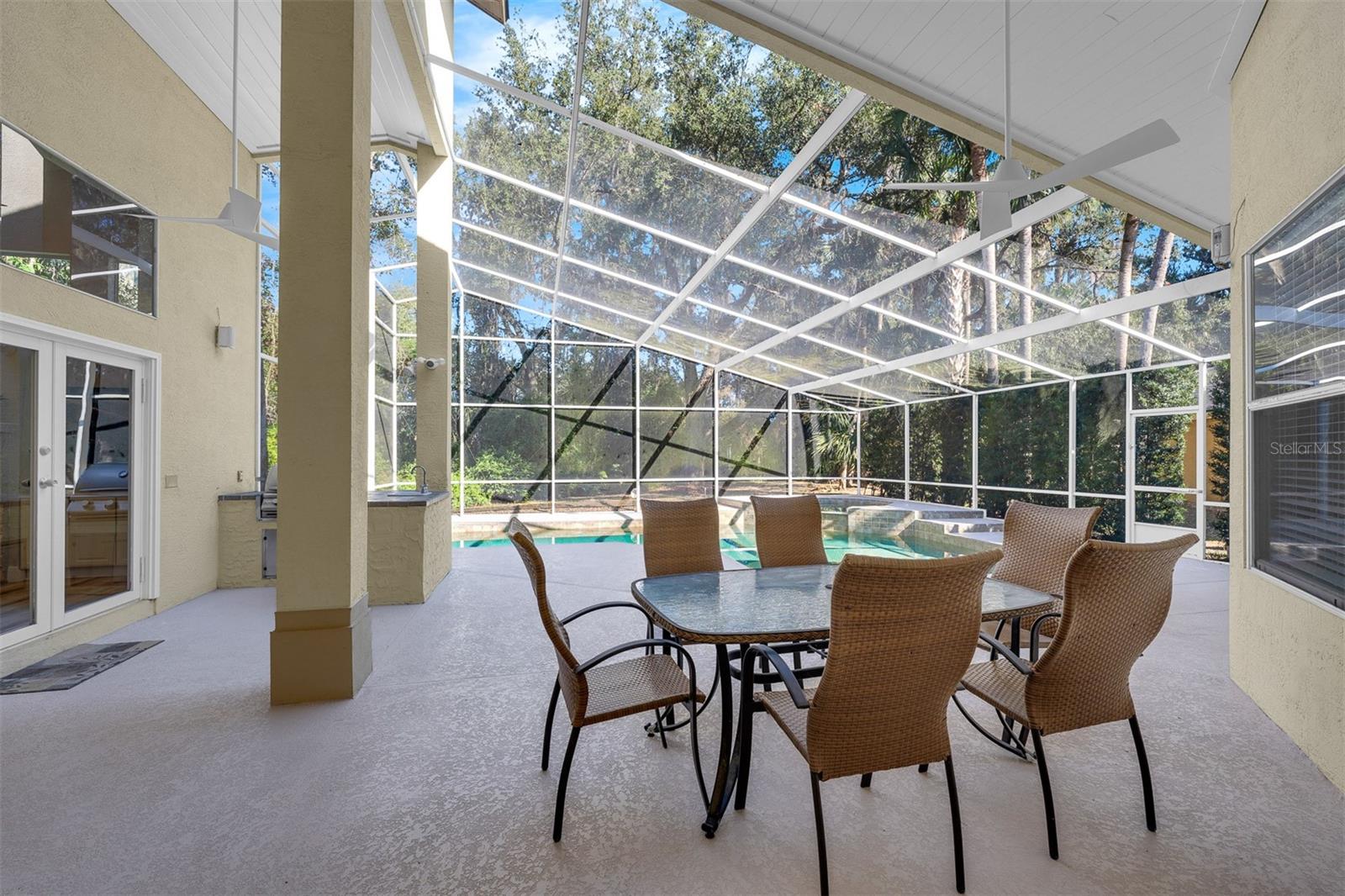 Image 39 of 50 For 845 Coach Lamp Court