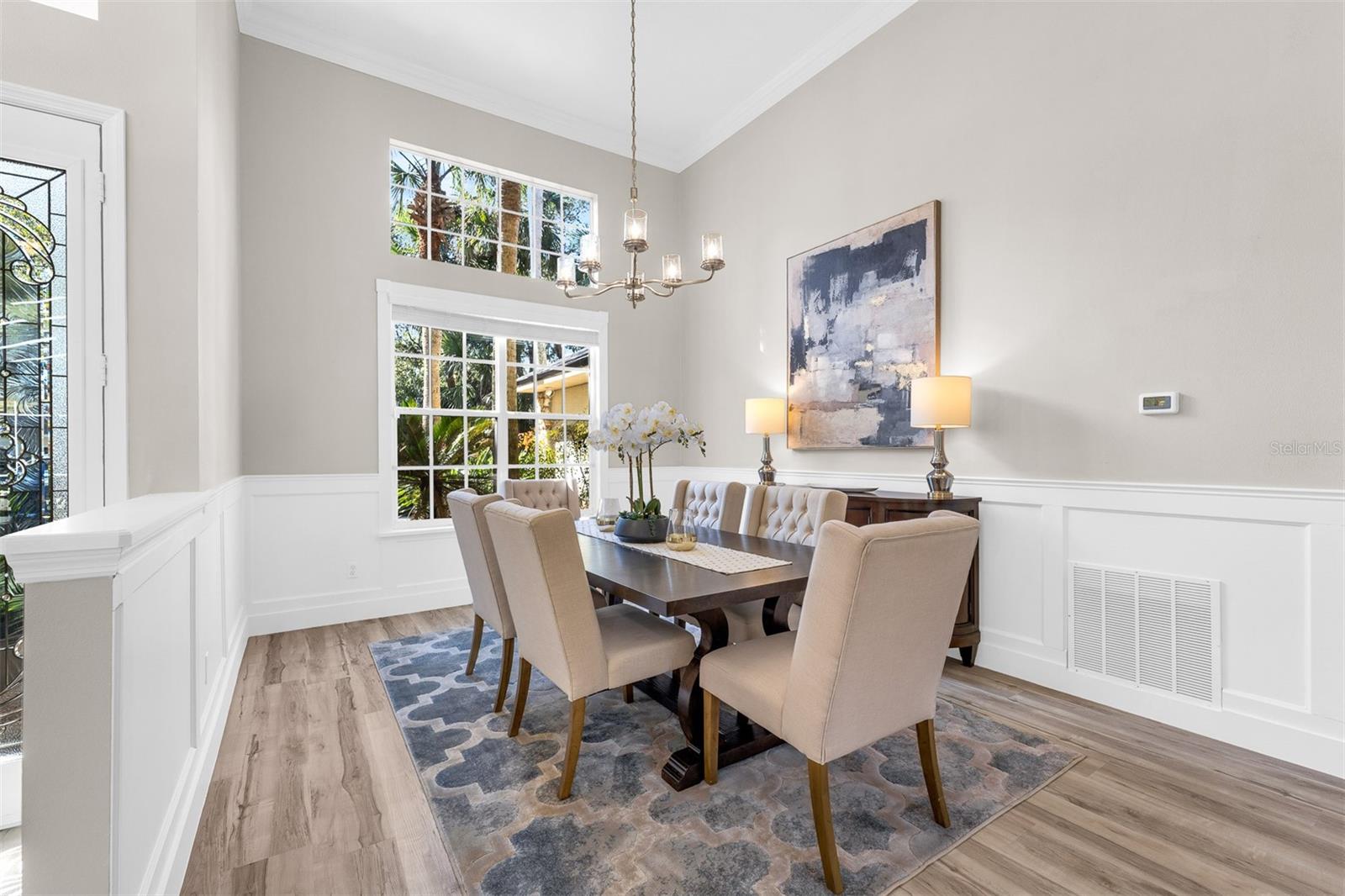 Image 4 of 50 For 845 Coach Lamp Court