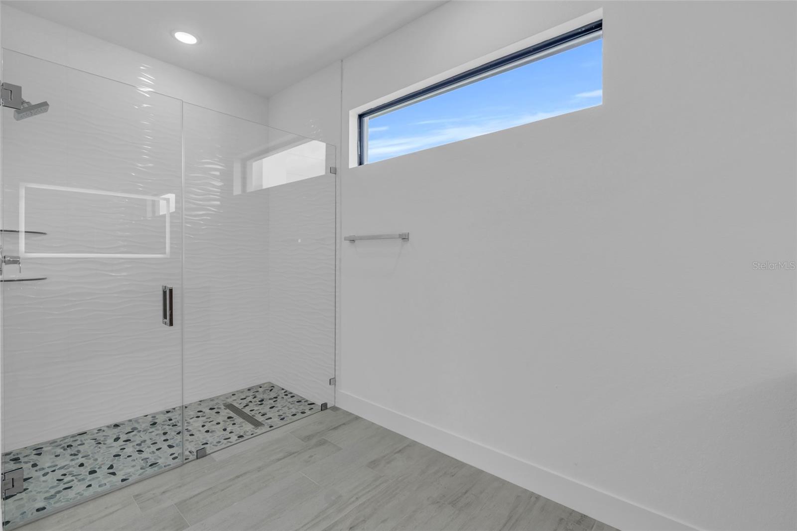 Image 33 of 39 For 15401 Aqua Circle