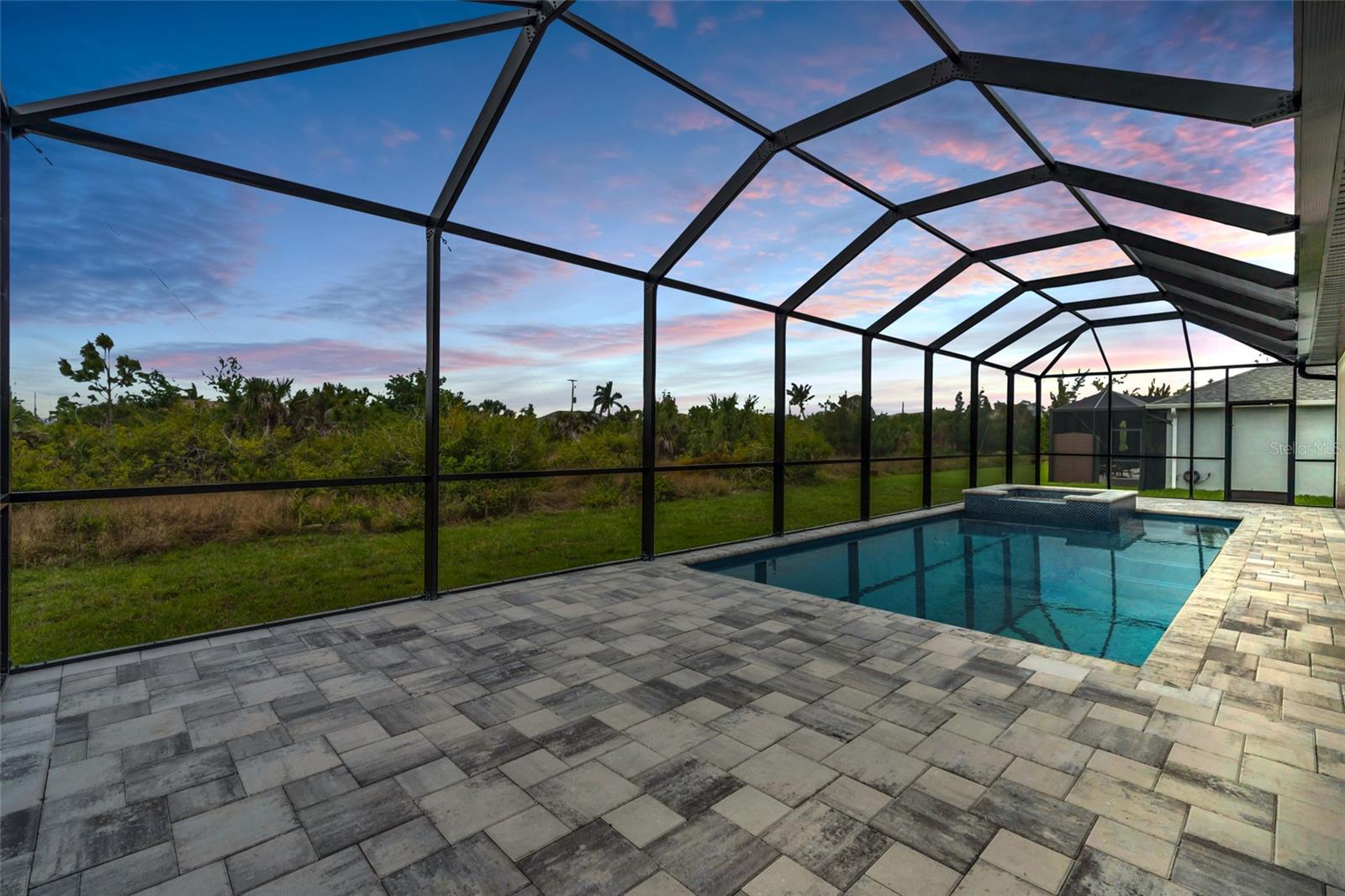 Image 9 of 39 For 15401 Aqua Circle