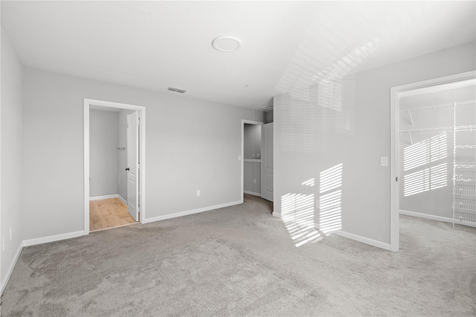 Image 19 of 34 For 260 Smugglers Way