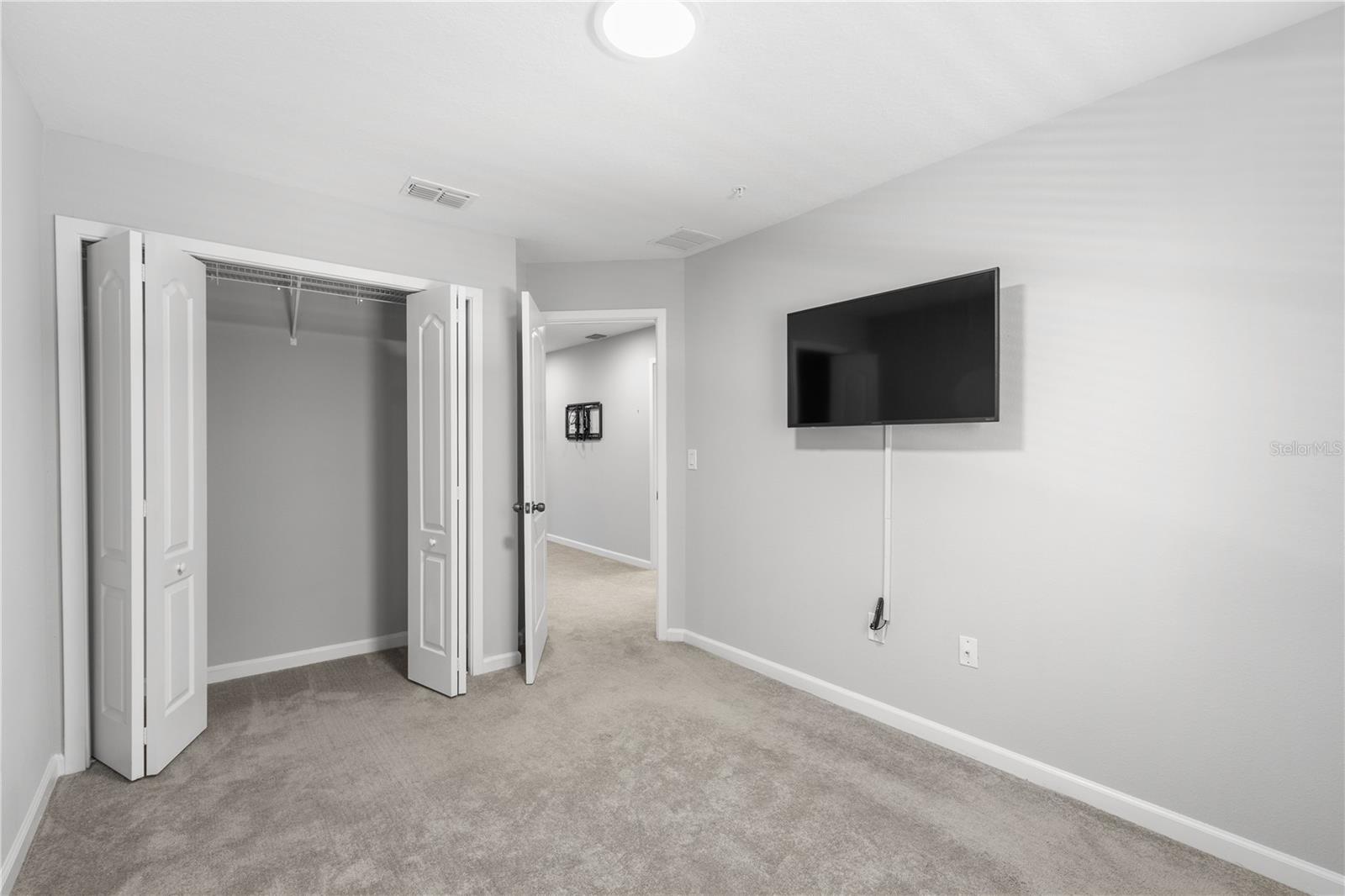 Image 26 of 34 For 260 Smugglers Way