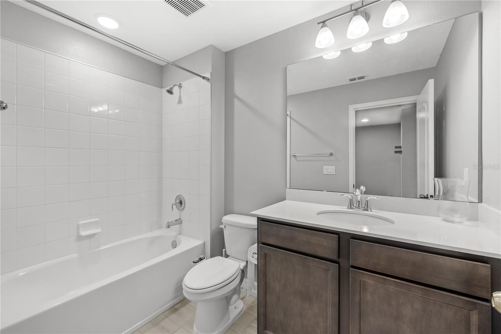 Image 30 of 34 For 260 Smugglers Way