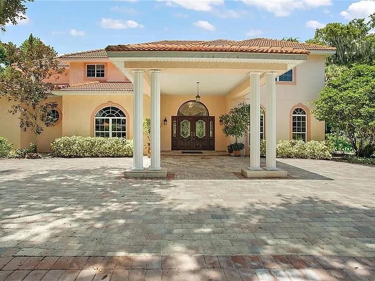 Image 2 of 39 For 627 Yorktown Drive