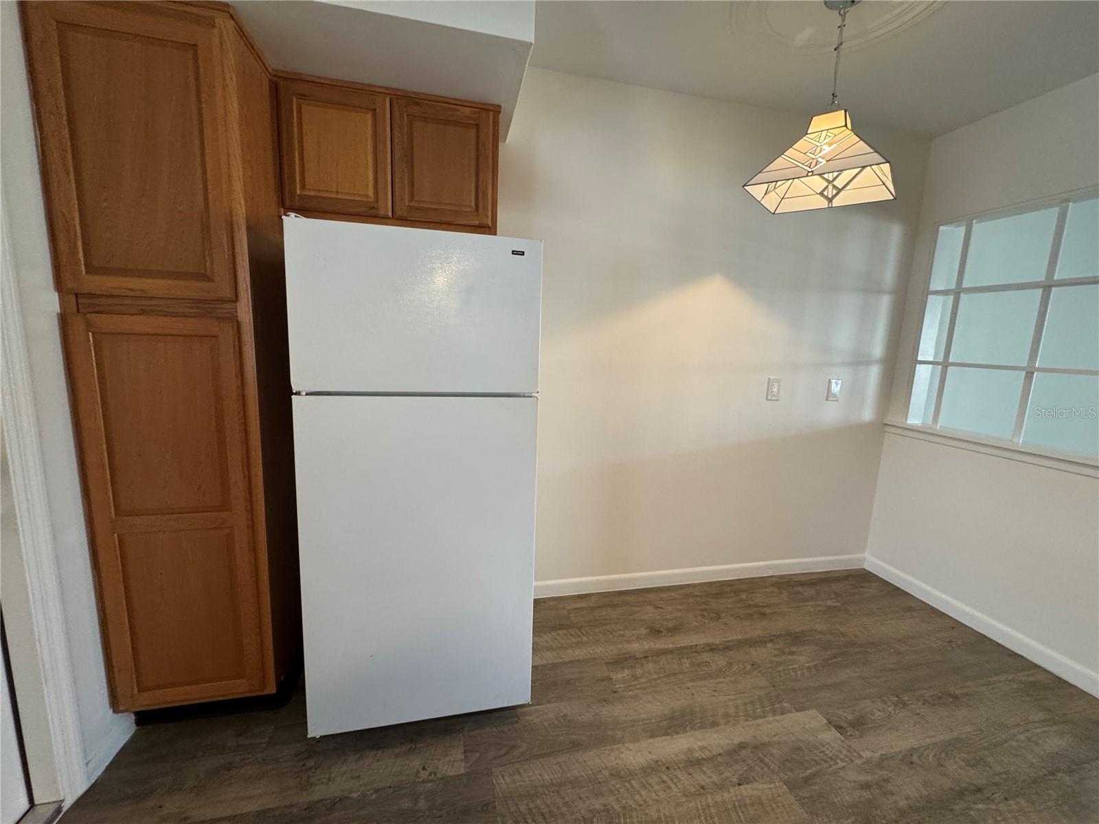 Image 11 of 25 For 206 Yale Street C