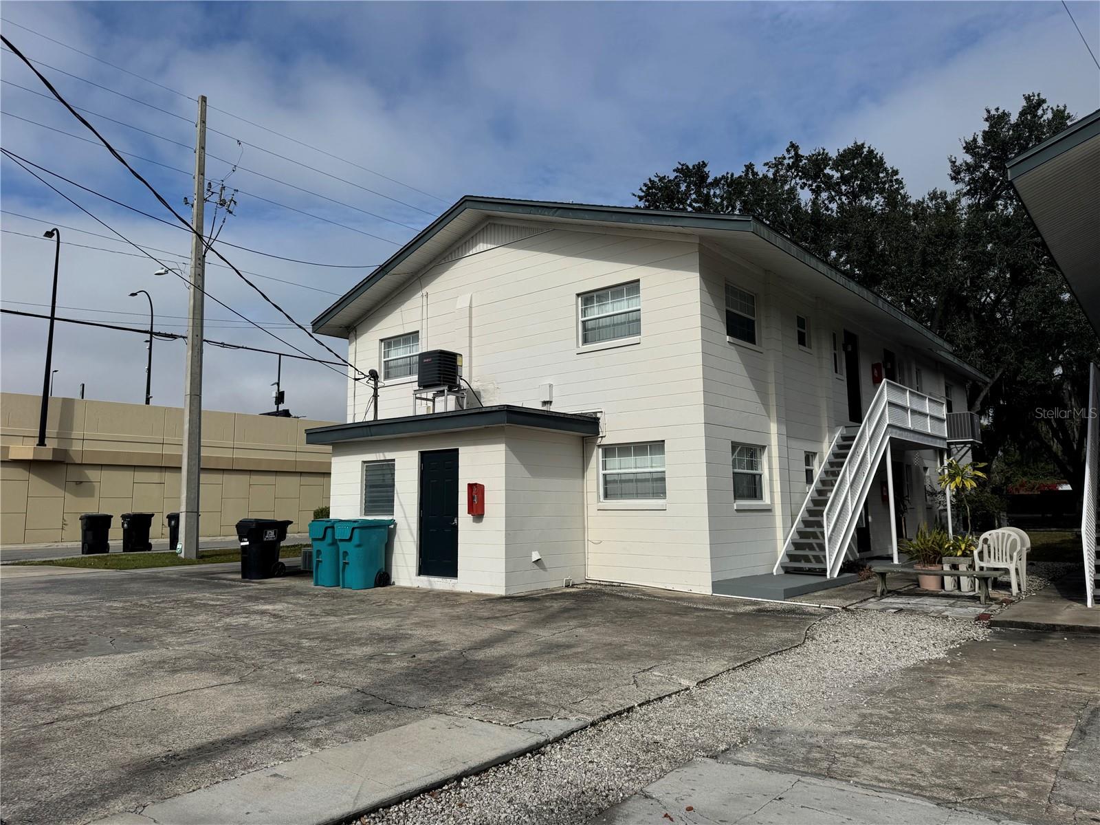 Image 24 of 25 For 206 Yale Street C