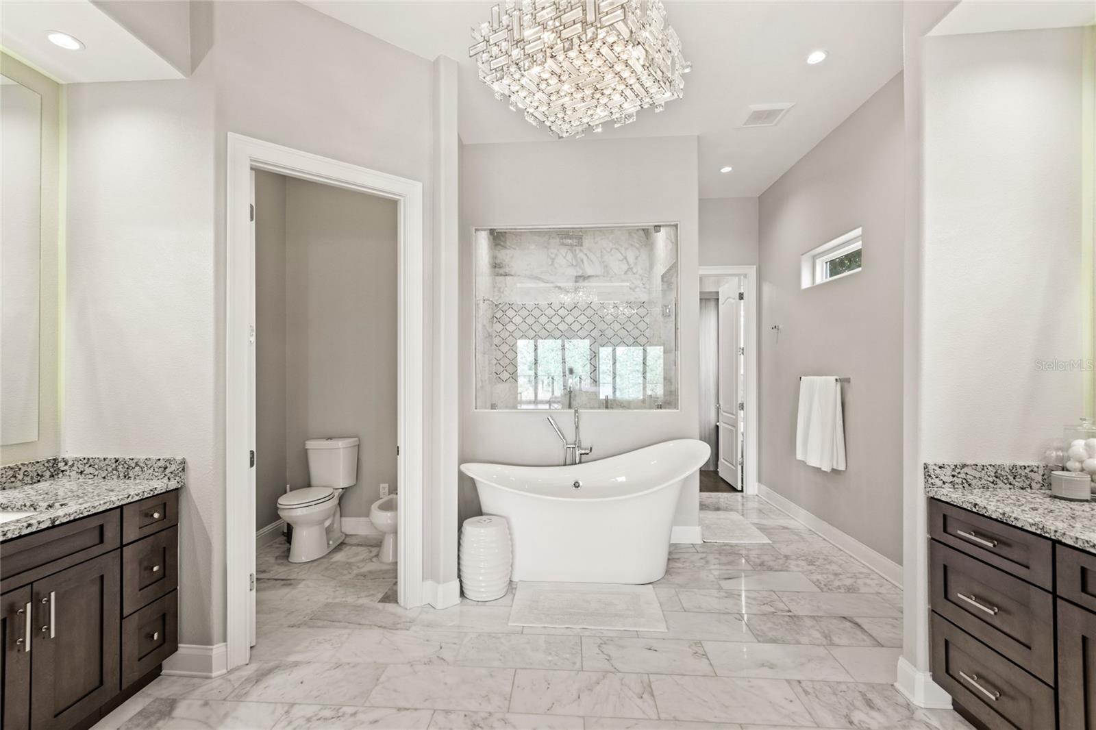 Image 22 of 49 For 11255 Macaw Court