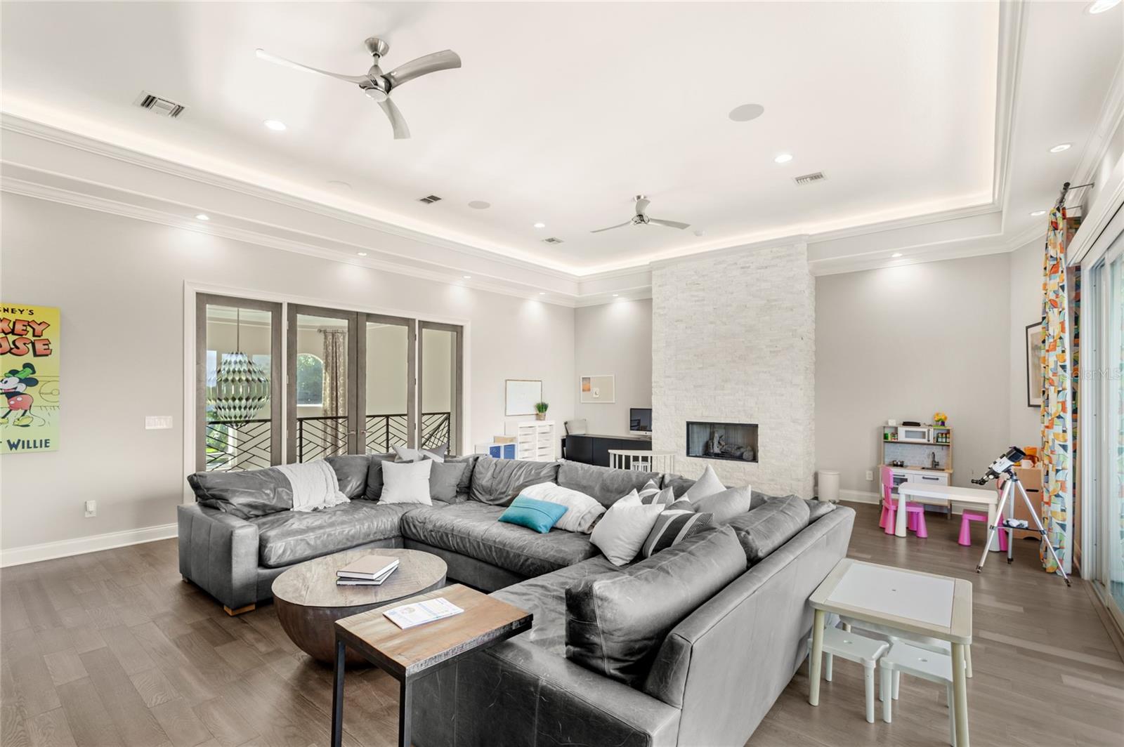 Image 27 of 49 For 11255 Macaw Court