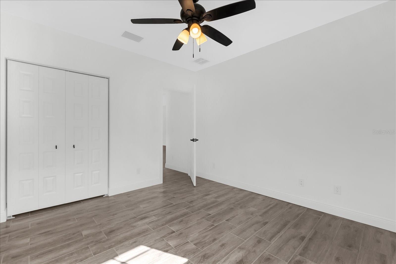 Image 11 of 20 For 4015 Indian Rock