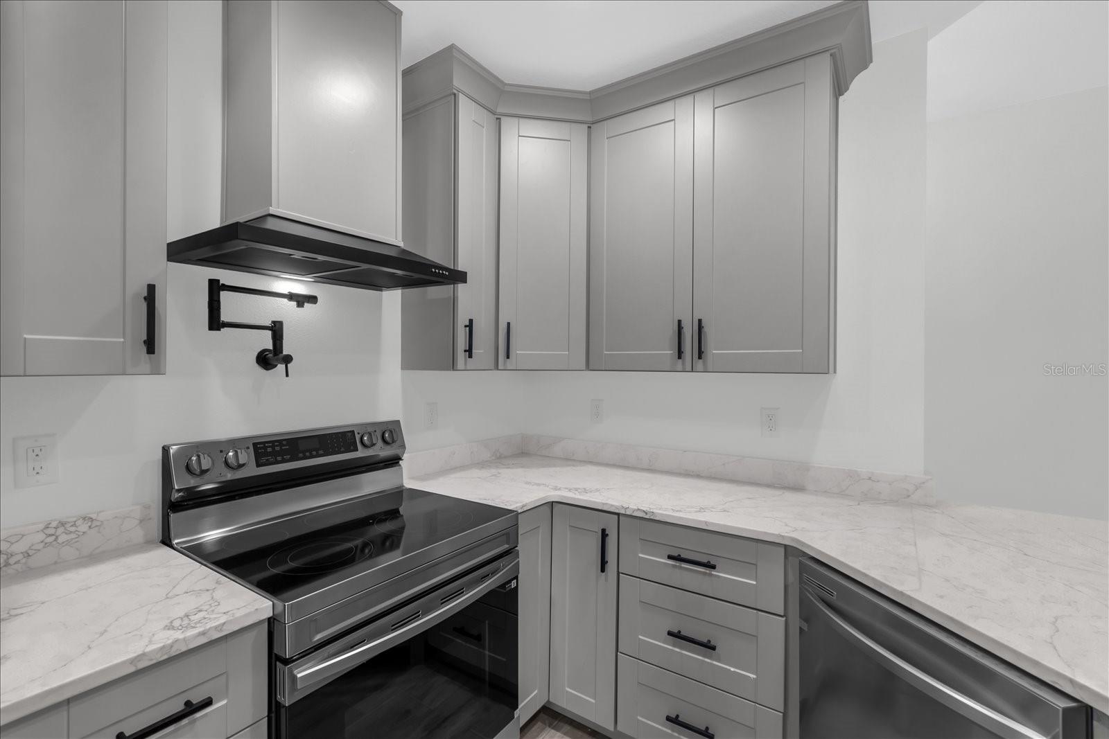 Image 4 of 20 For 4015 Indian Rock