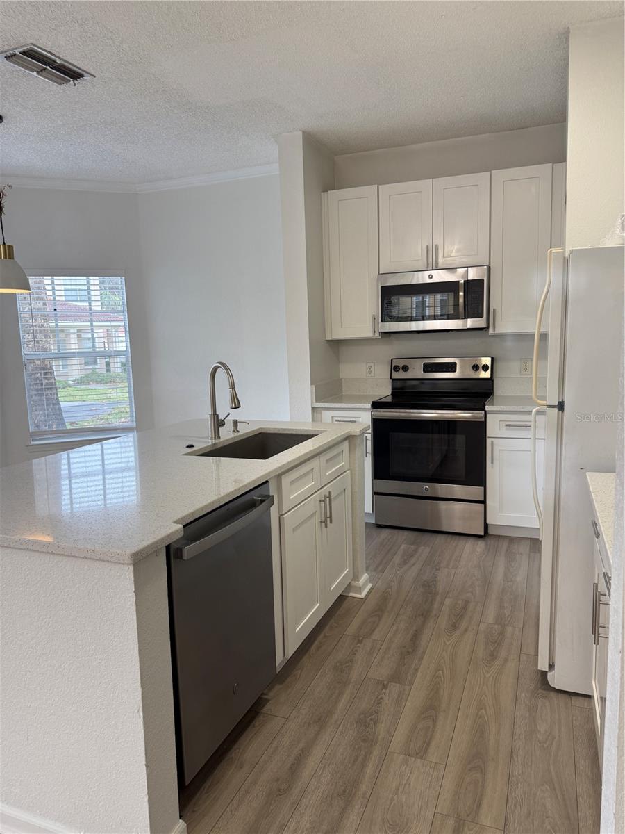 Image 8 of 27 For 2712 White Magnolia Way 2712