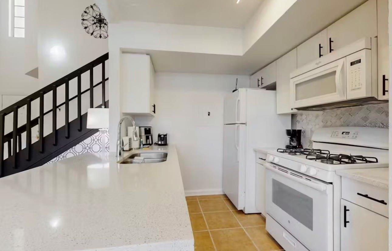 Image 8 of 21 For 3154 Tamarind Circle