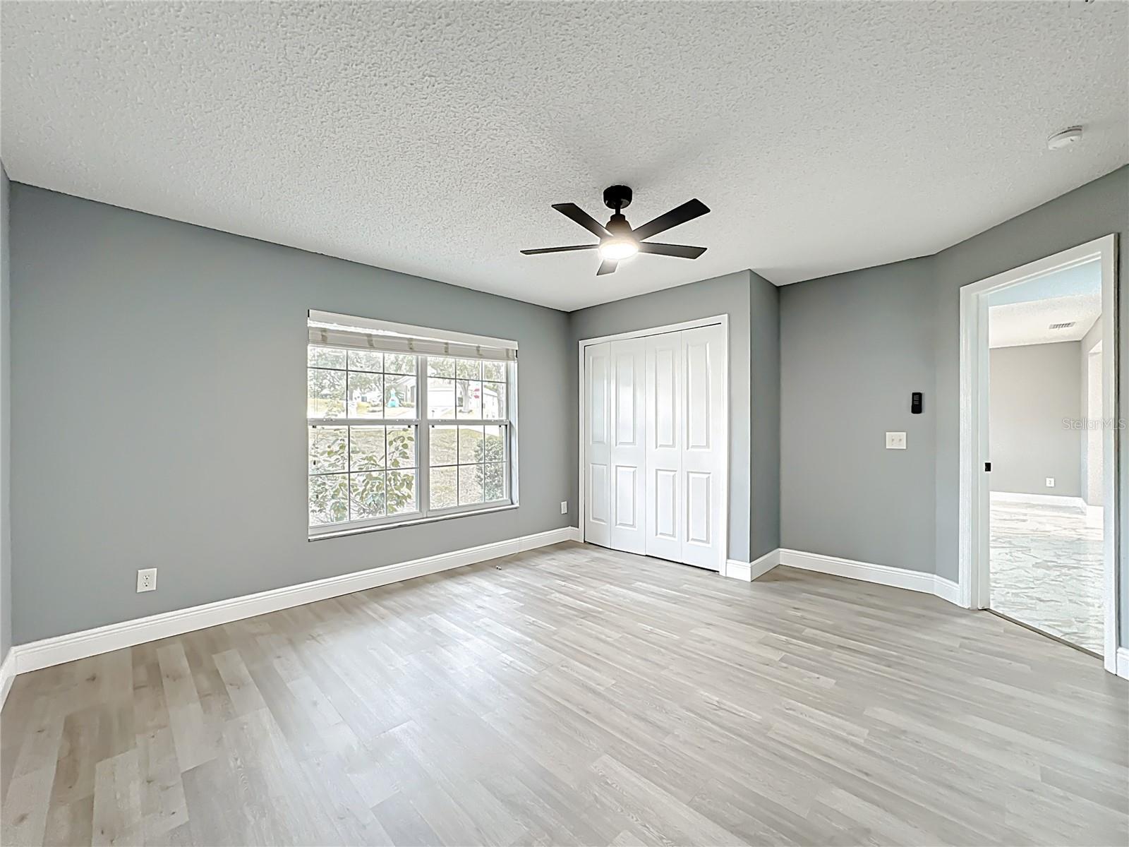 Image 26 of 67 For 697 Winding Lake Drive