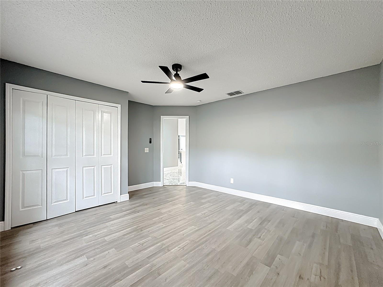 Image 27 of 67 For 697 Winding Lake Drive