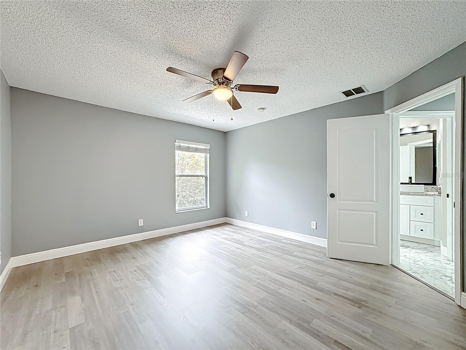 Image 46 of 67 For 697 Winding Lake Drive