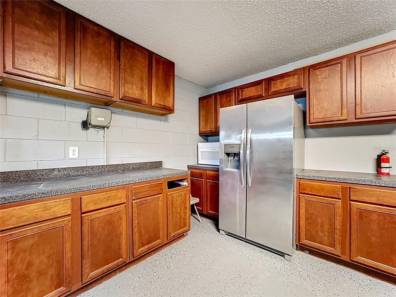 Image 52 of 67 For 697 Winding Lake Drive