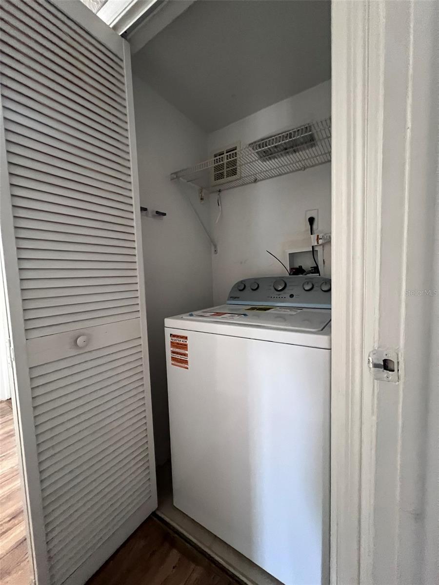 Image 21 of 22 For 295 Wymore Road 201