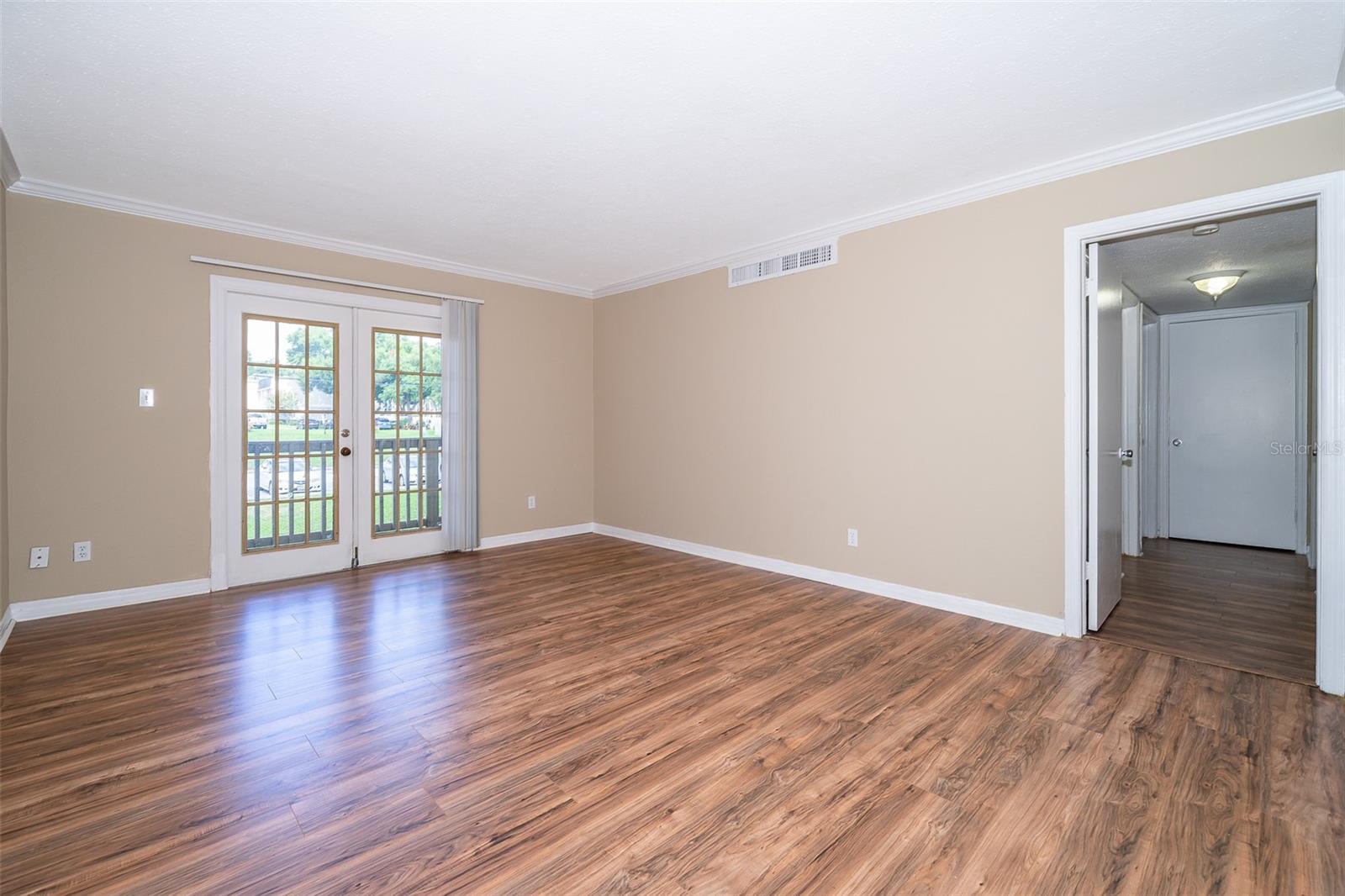 Image 3 of 22 For 295 Wymore Road 201