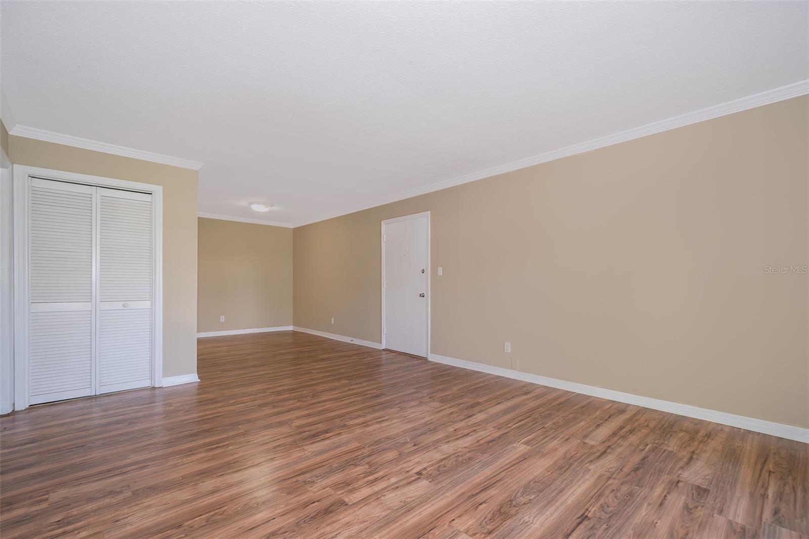 Image 5 of 22 For 295 Wymore Road 201