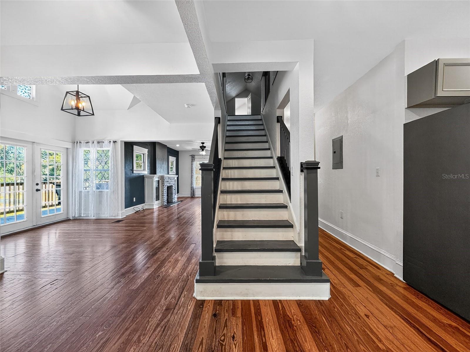 Image 26 of 62 For 1016 Washington Avenue