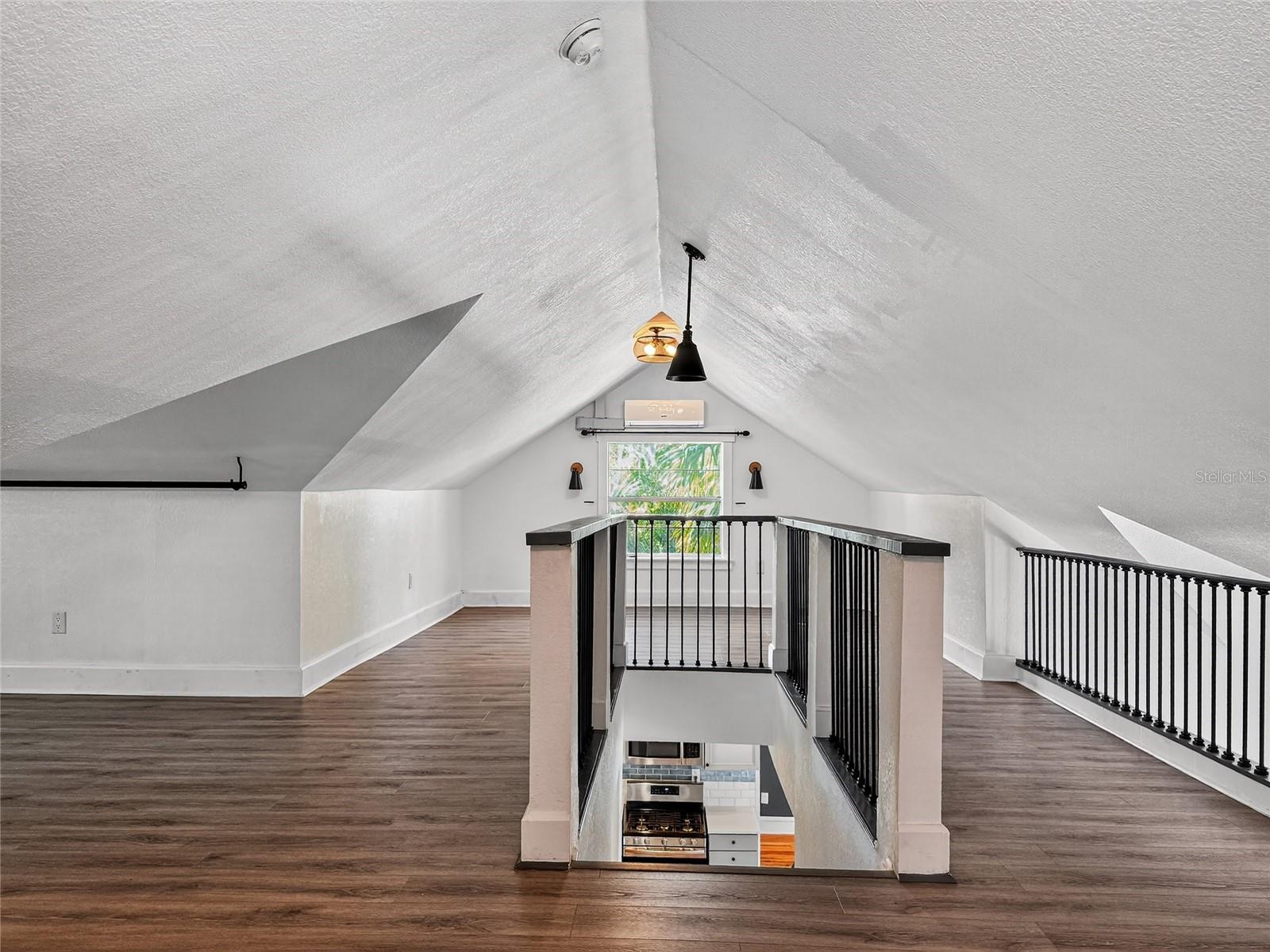 Image 37 of 62 For 1016 Washington Avenue