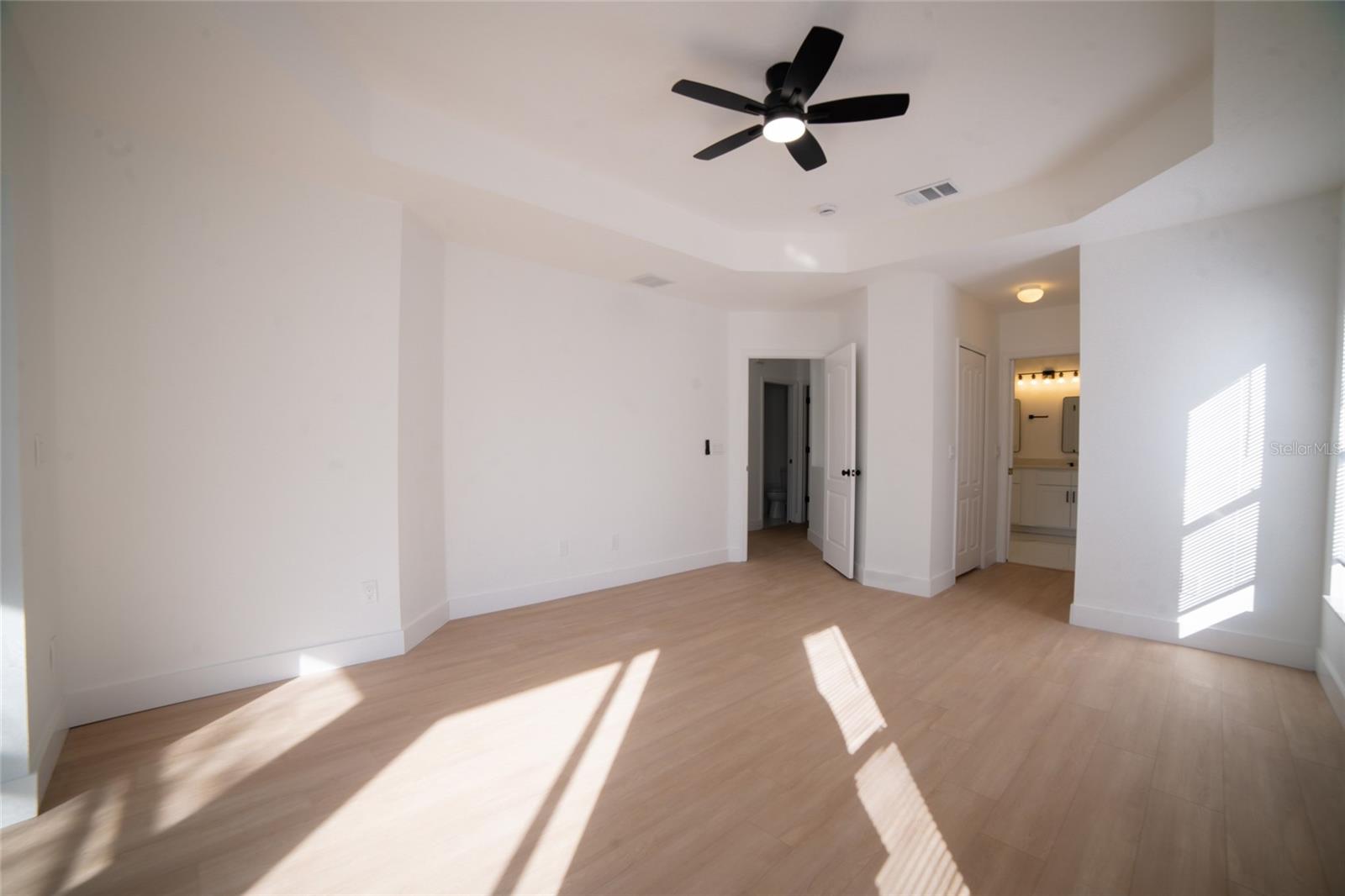 Image 11 of 27 For 14046 Morning Frost Drive