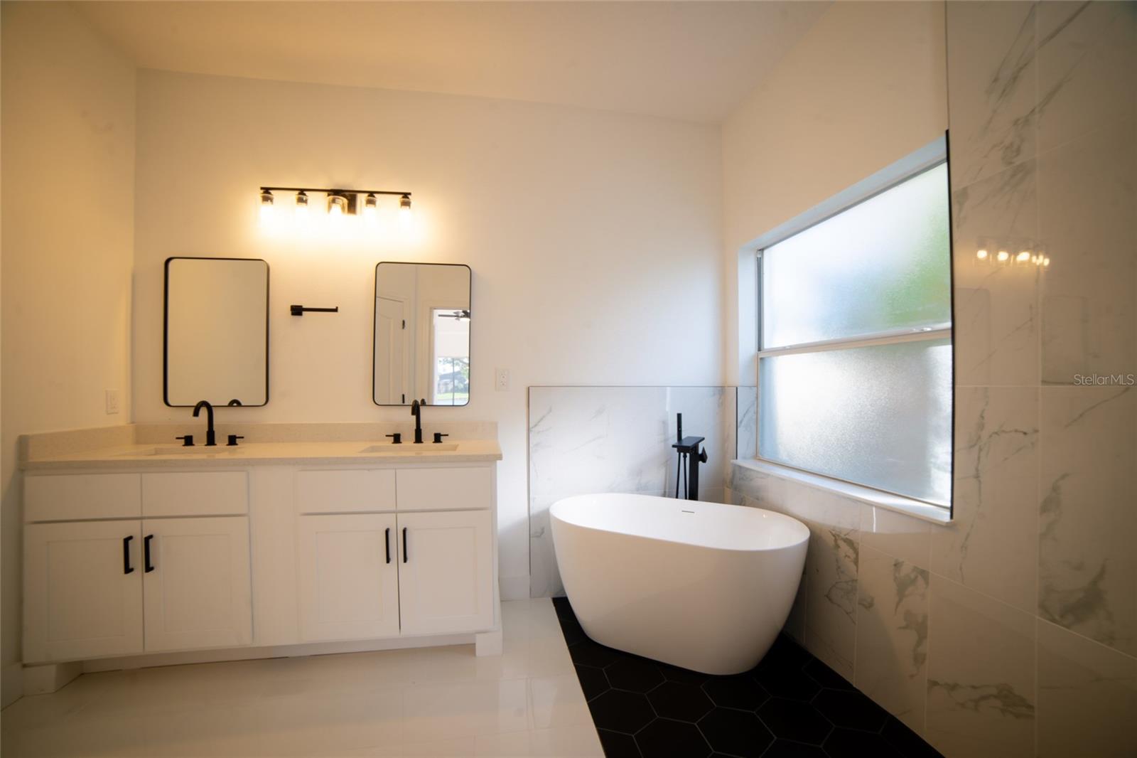 Image 12 of 27 For 14046 Morning Frost Drive