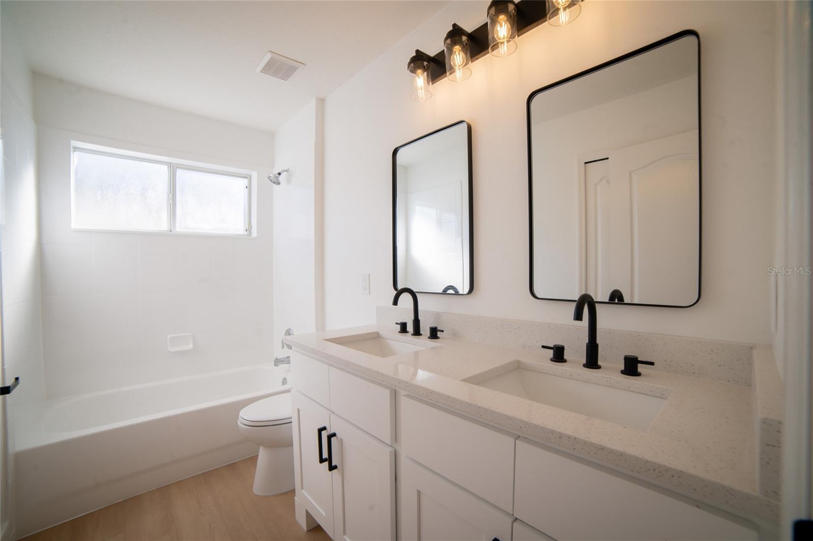 Image 16 of 27 For 14046 Morning Frost Drive