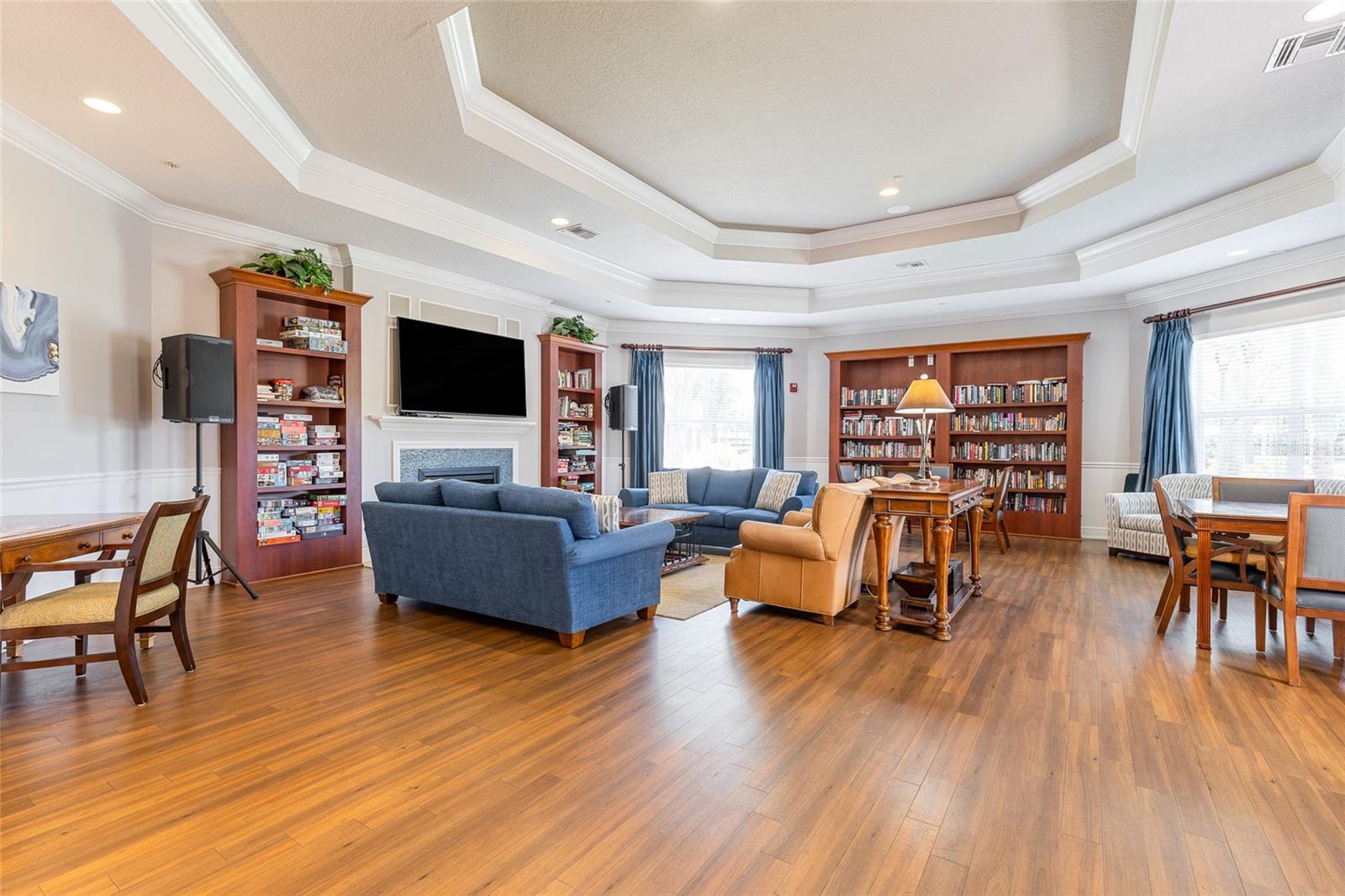 Image 36 of 48 For 8296 Portofino Drive 405