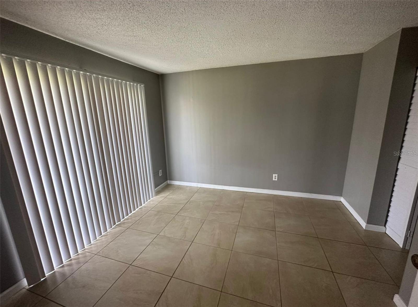 Image 8 of 11 For 2340 Huntington Green Court 1