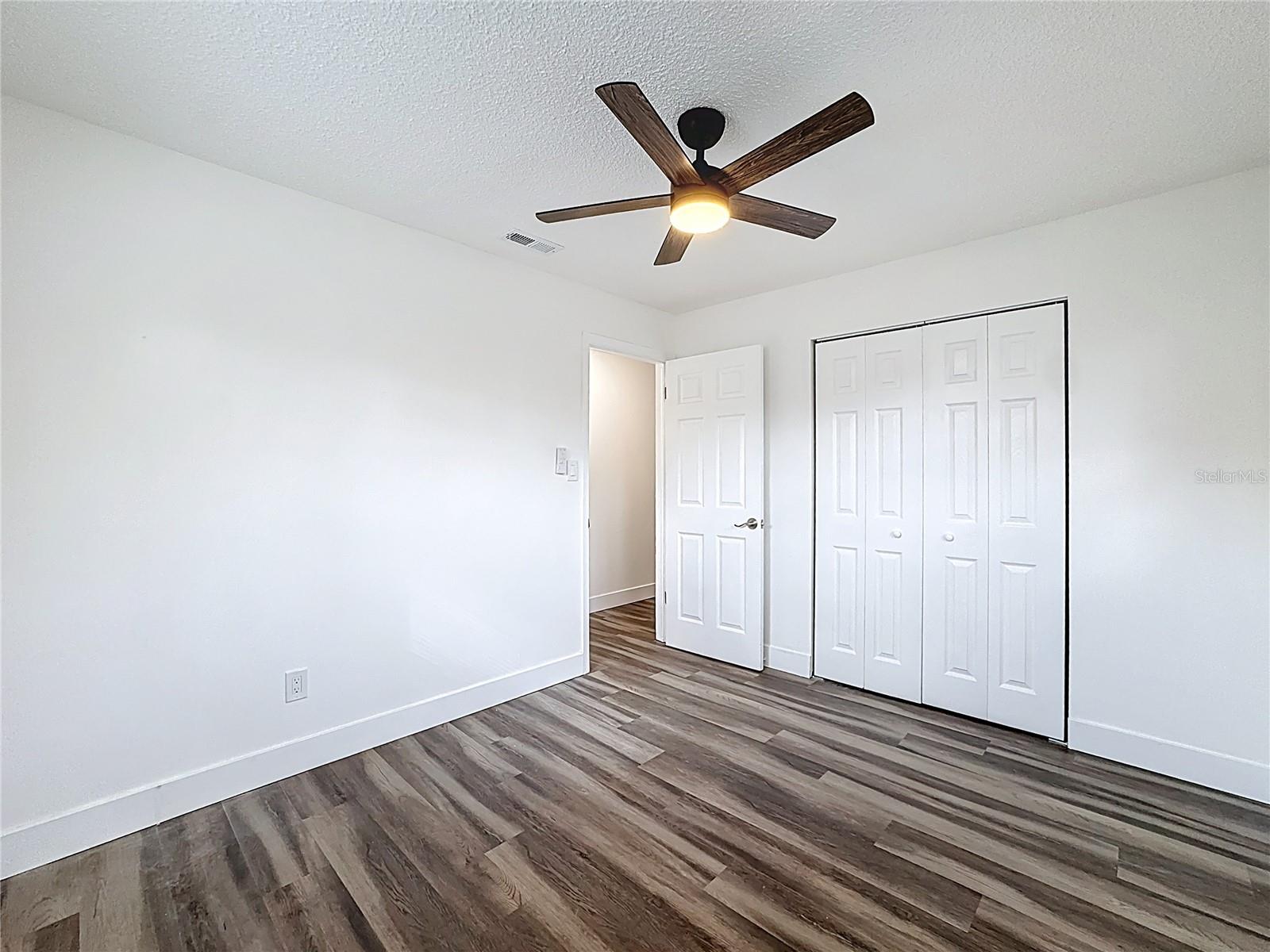 Image 18 of 21 For 116 Exeter Avenue