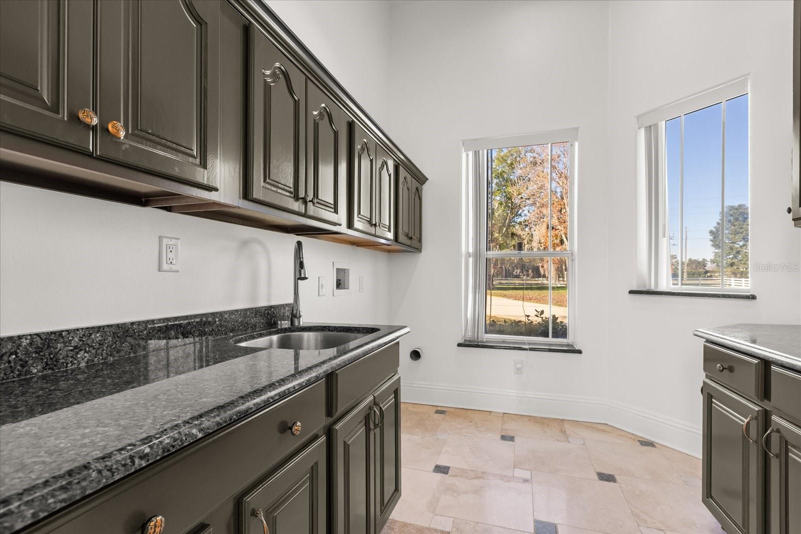 Image 45 of 94 For 1501 Lake Markham Road