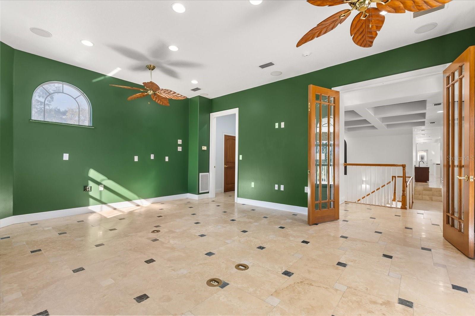 Image 76 of 94 For 1501 Lake Markham Road