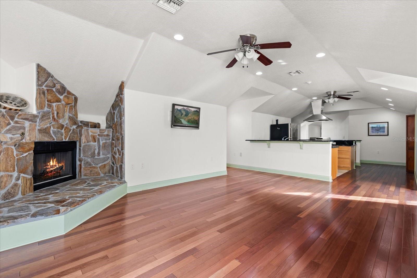 Image 83 of 94 For 1501 Lake Markham Road