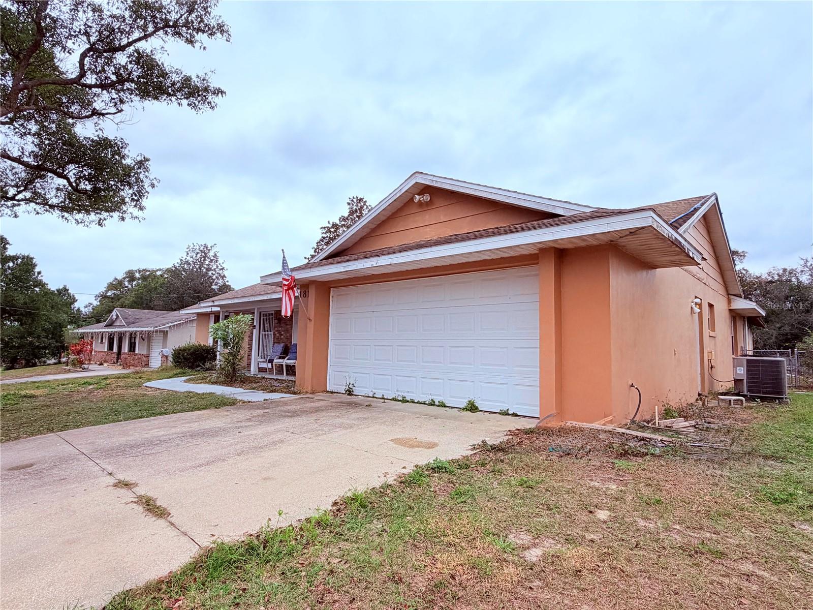 Image 2 of 16 For 1810 Hallcrest Drive