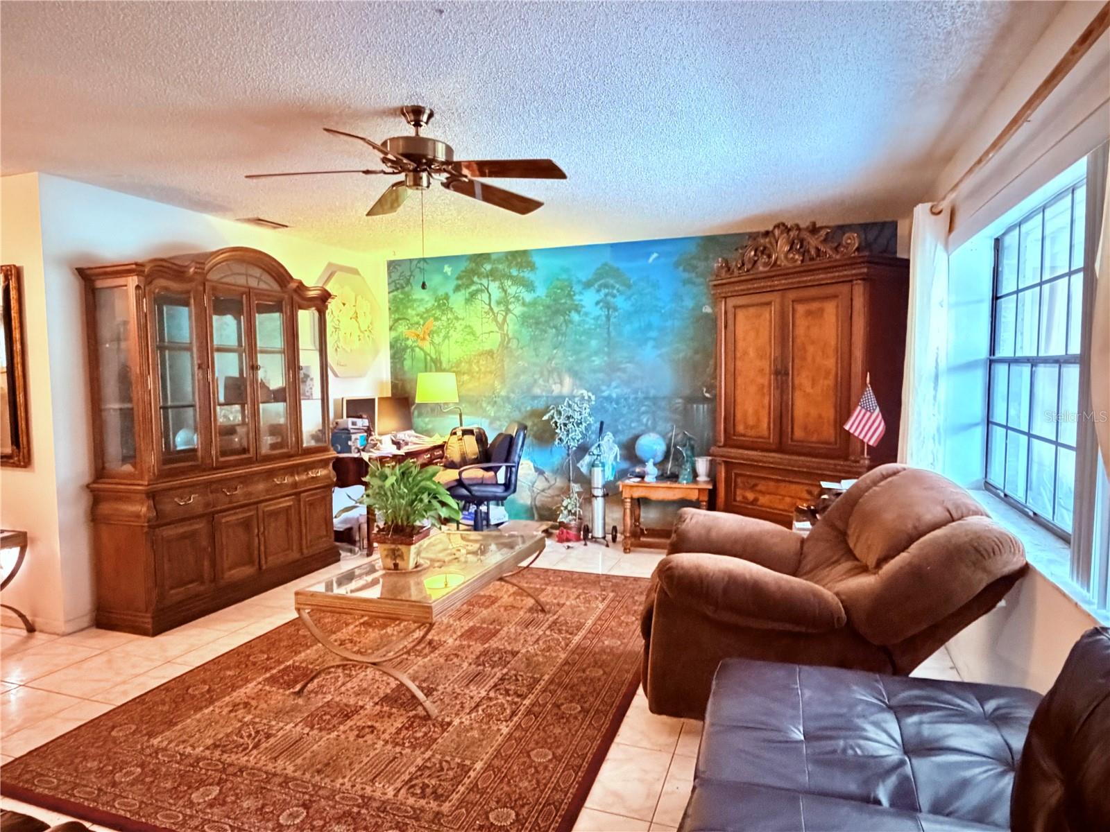 Image 5 of 16 For 1810 Hallcrest Drive