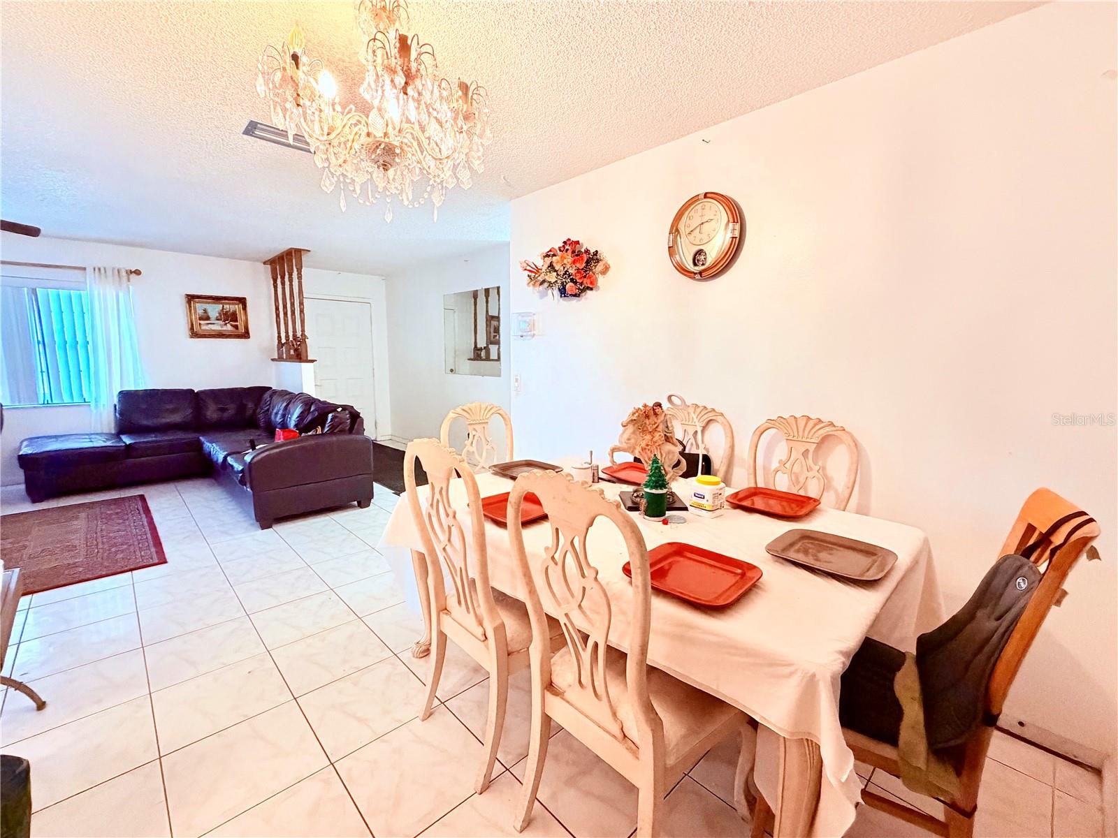 Image 7 of 16 For 1810 Hallcrest Drive