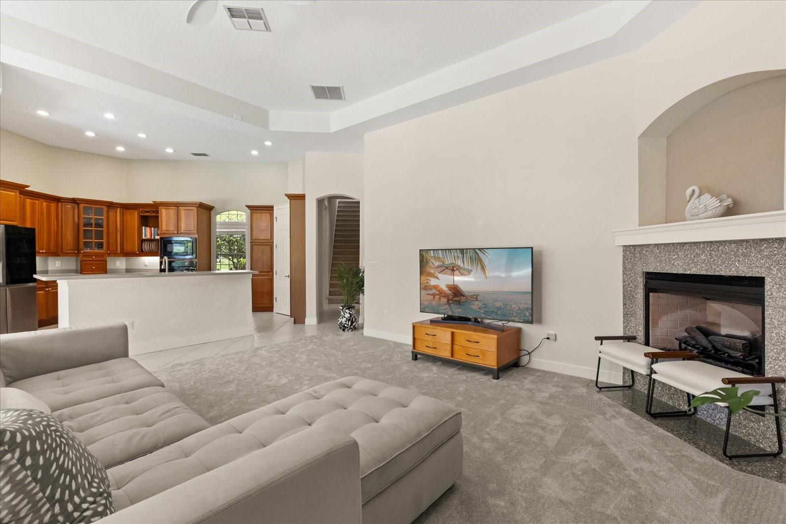 Image 12 of 34 For 213 Heatherwood Court