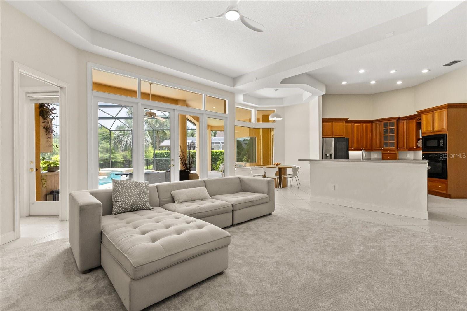 Image 13 of 34 For 213 Heatherwood Court