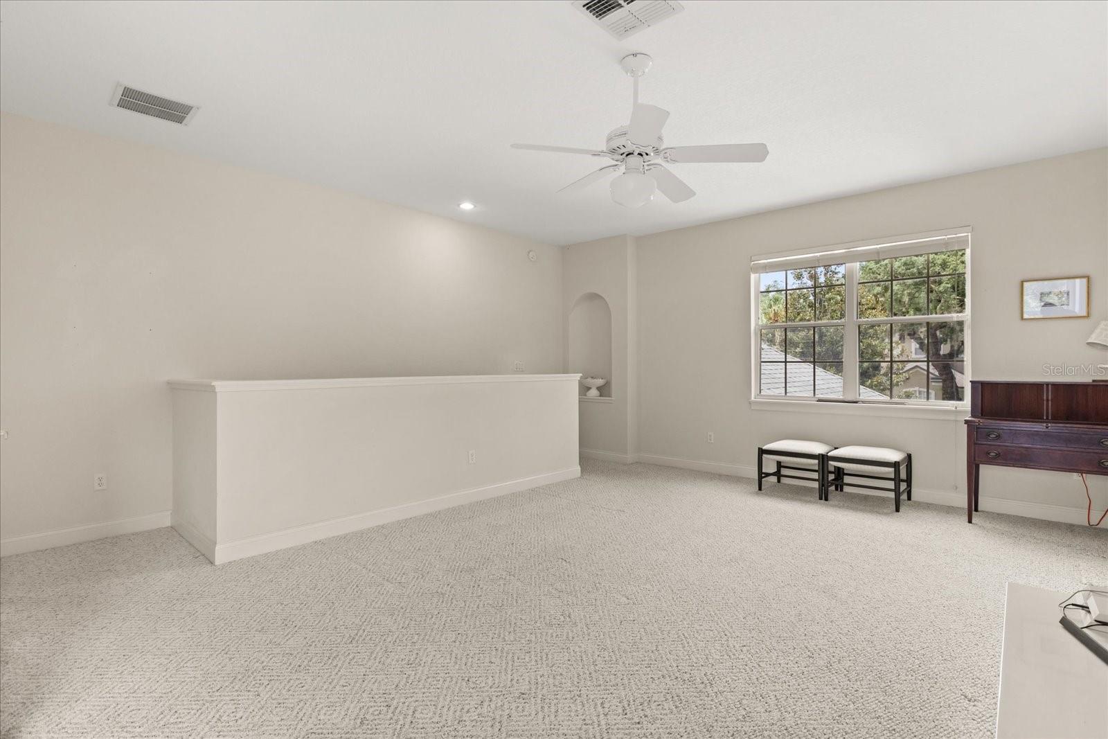 Image 26 of 34 For 213 Heatherwood Court