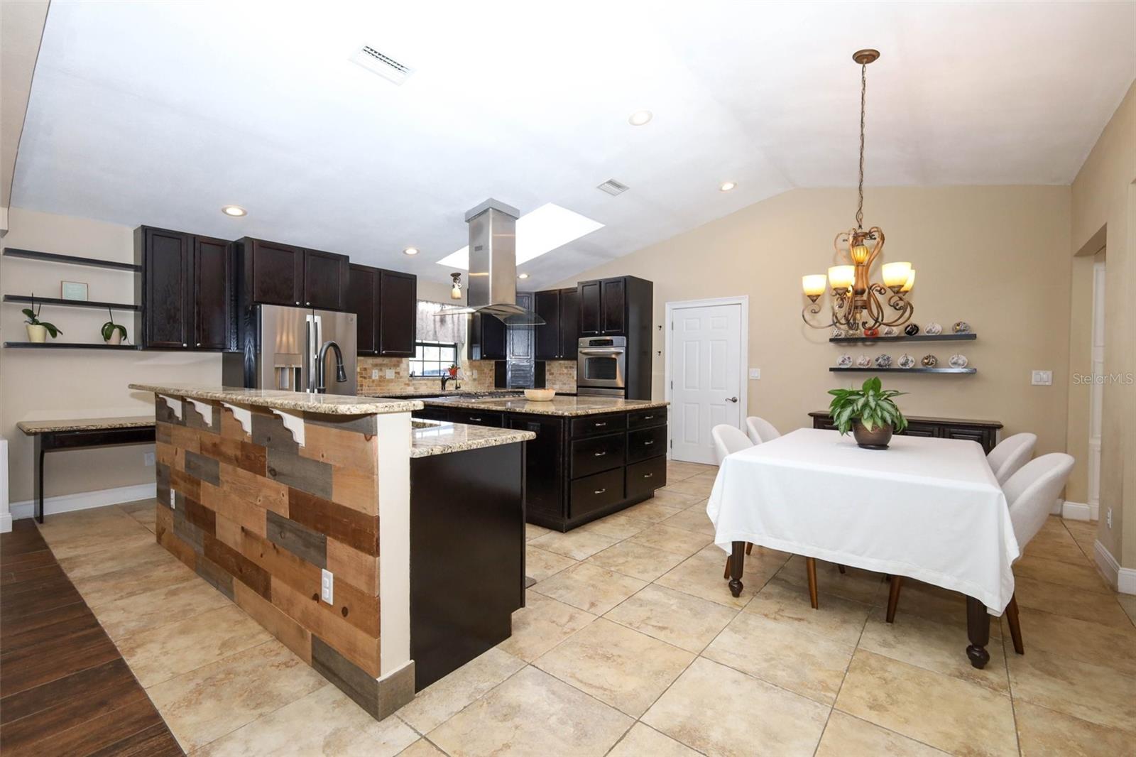 Image 10 of 72 For 615 Citrus Avenue