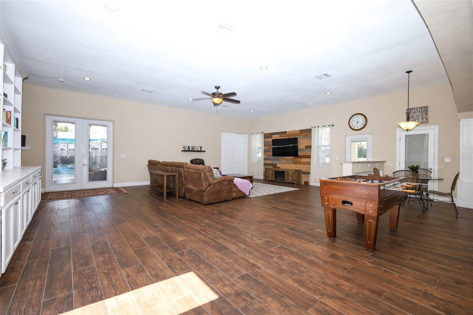 Image 18 of 72 For 615 Citrus Avenue