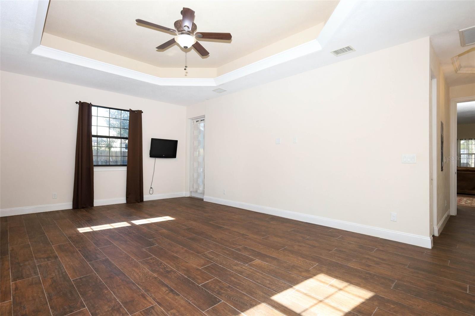 Image 25 of 72 For 615 Citrus Avenue