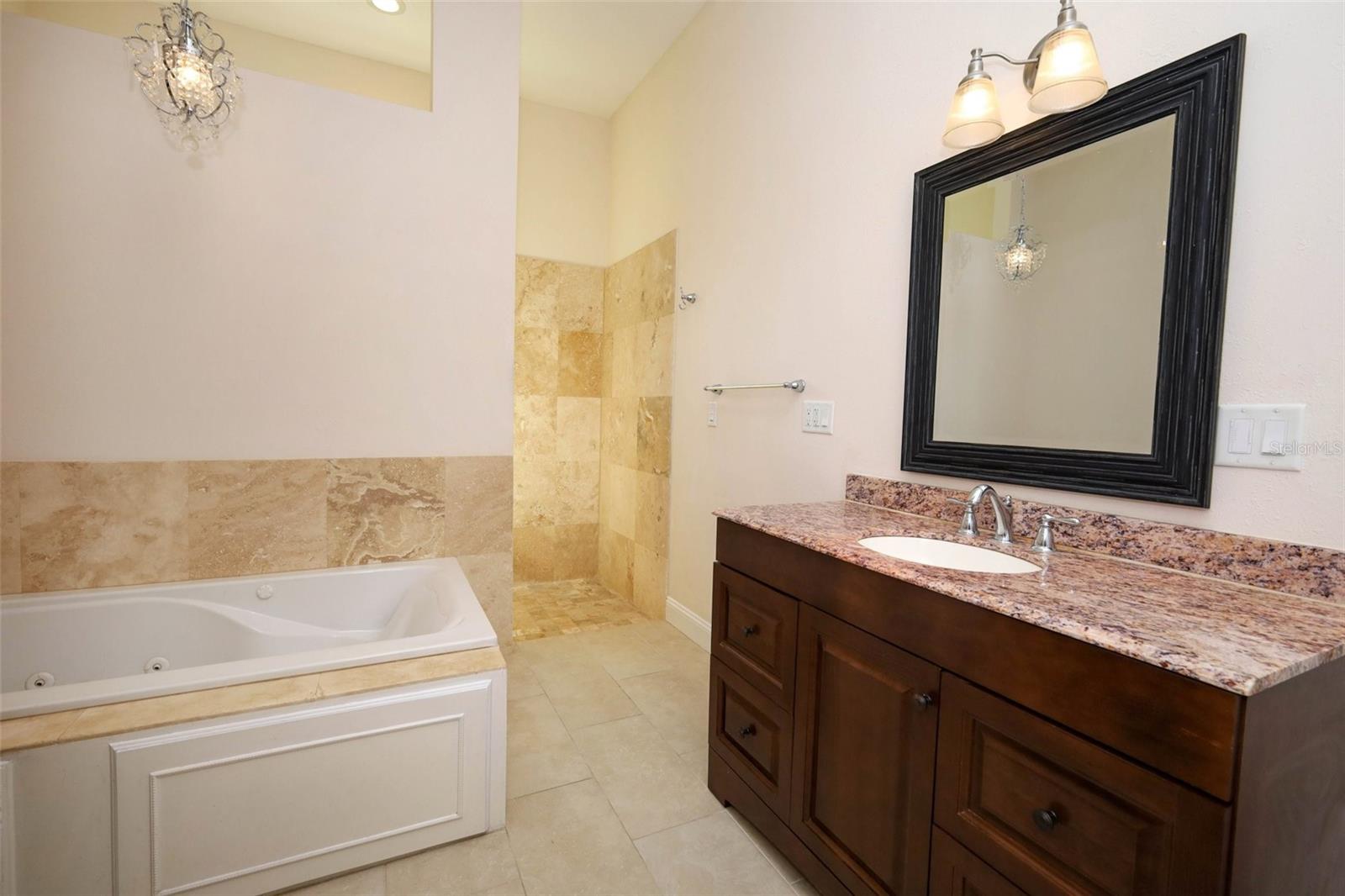 Image 32 of 72 For 615 Citrus Avenue