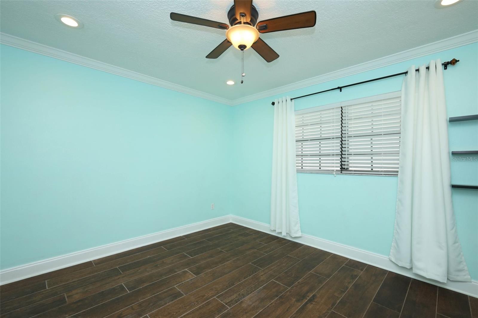 Image 42 of 72 For 615 Citrus Avenue