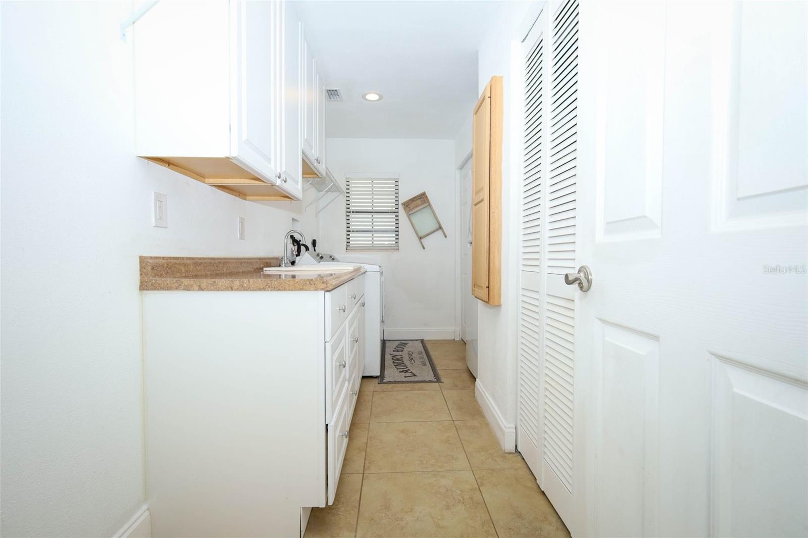 Image 44 of 72 For 615 Citrus Avenue