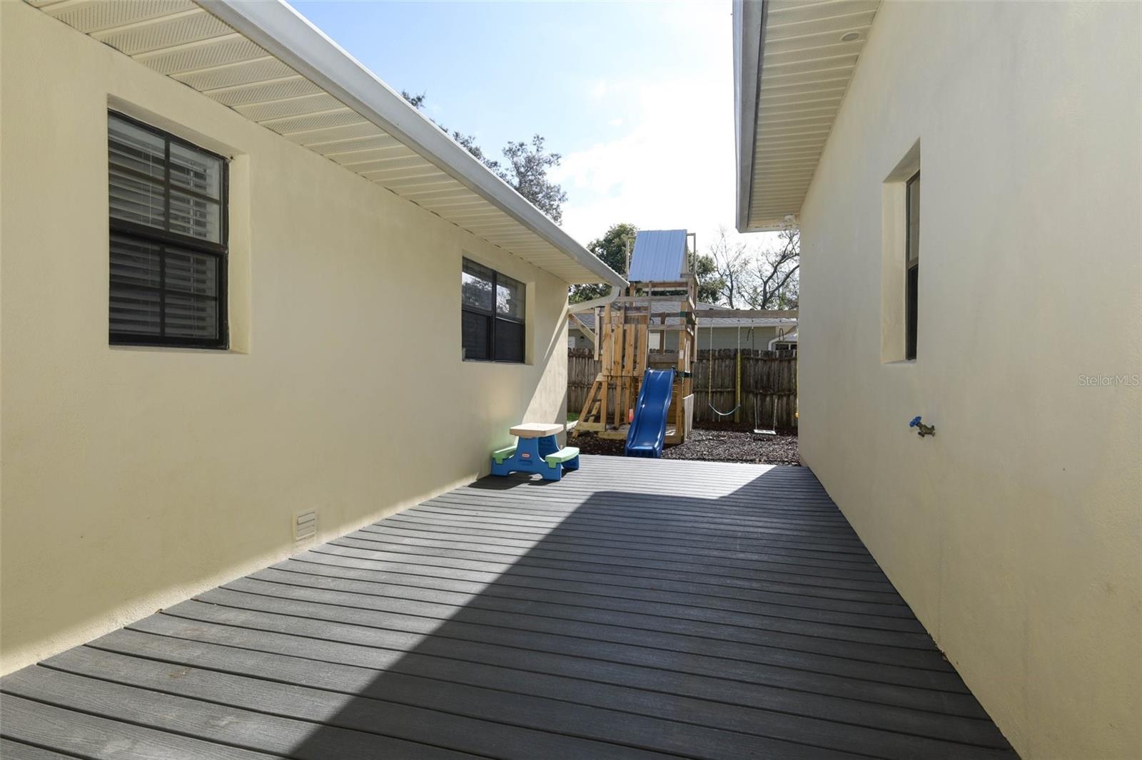 Image 60 of 72 For 615 Citrus Avenue