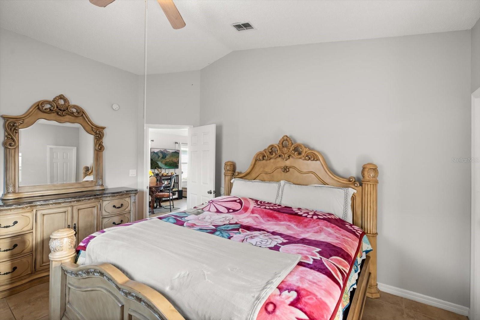 Image 10 of 25 For 2008 Lauren Road