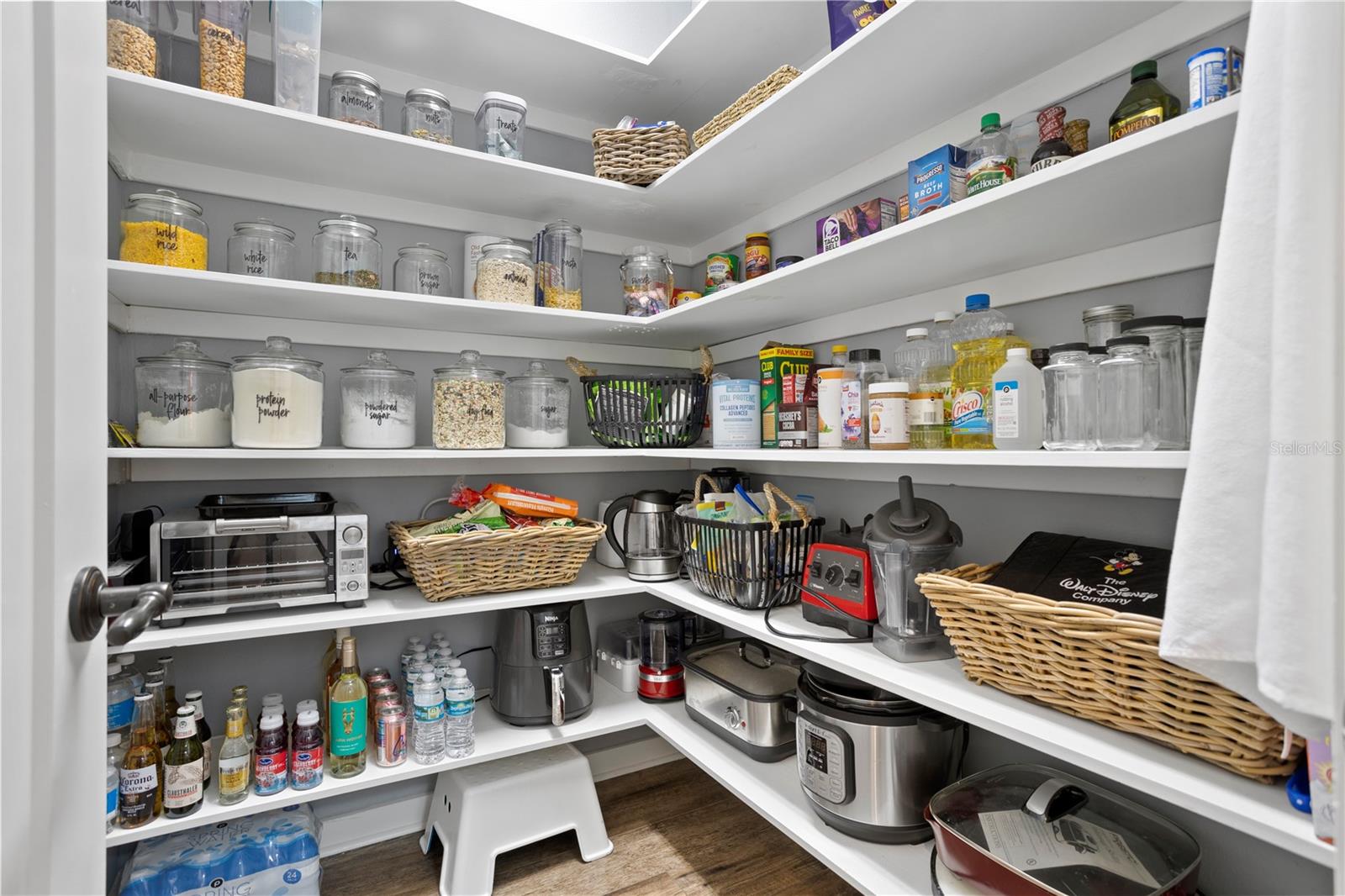 Image 16 of 78 For 14144 Aldford Drive